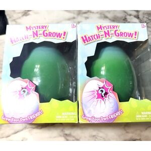NEW SEALED 2 Mystery Hatch-N-Grow Egg Green & Green (2831)